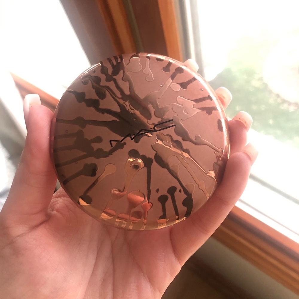 Mac limited edition bronzer